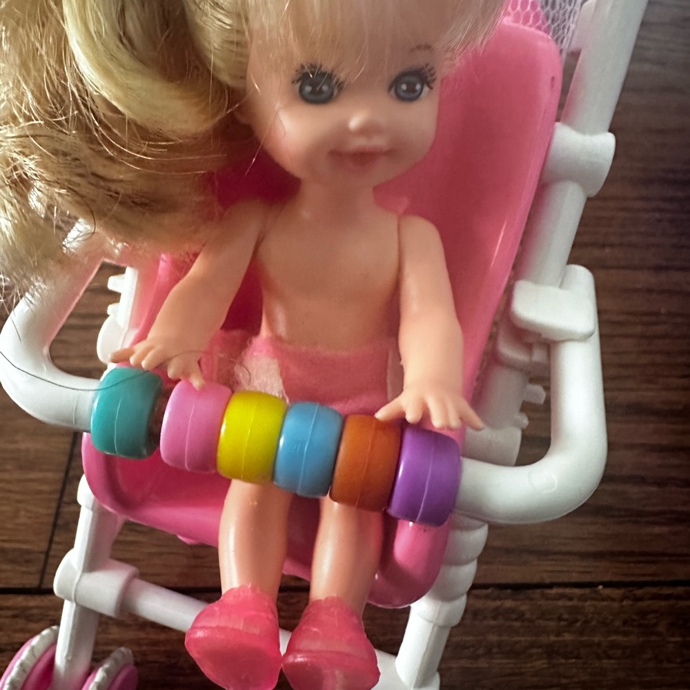 Vintage 1995 Barbie Strollin Fun Baby Sister Kelly - Picture 6 of 7